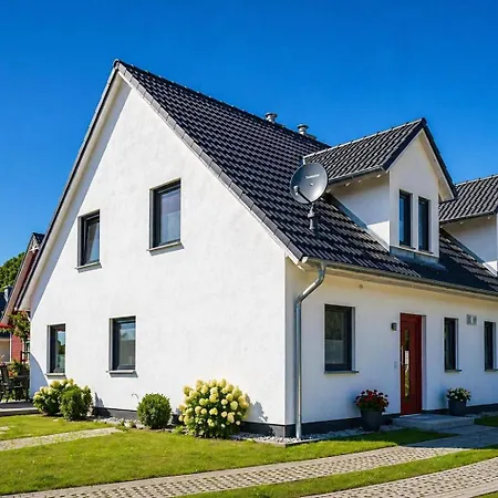 Holiday home Meerzeit Breege